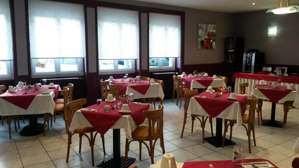 Hotel De La Cloche Dole Dış mekan fotoğraf